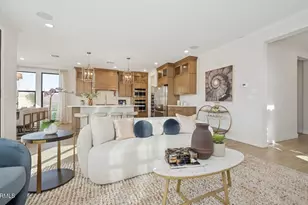 8038 W Royal Palm Rd, Peoria, AZ 85345 - Photo 7