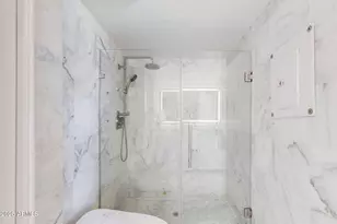 10301 N 70th St, Paradise Valley, AZ 85253 - Photo 7