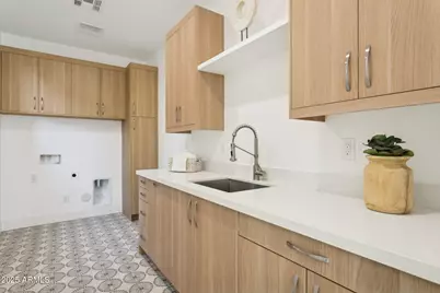 6330 N 10th Drive, Phoenix, AZ 85013 - Photo 33