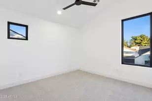 6330 N 10th Dr, Phoenix, AZ 85013 - Photo 25