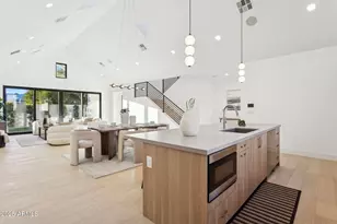 6330 N 10th Dr, Phoenix, AZ 85013 - Photo 15