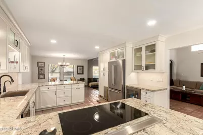 6739 E Hearn Road, Scottsdale, AZ 85254 - Photo 13