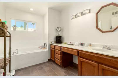 6739 E Hearn Road, Scottsdale, AZ 85254 - Photo 17