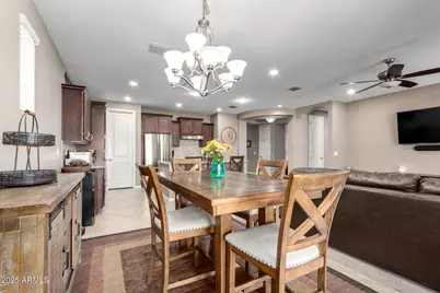 20682 E Canary Way, Queen Creek, AZ 85142 - Photo 11