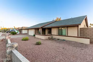 1729 W Brooks St, Chandler, AZ 85224 - Photo 5