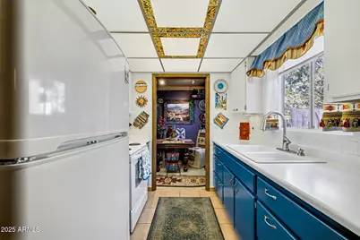 13709 N 98th Avenue #D, Sun City, AZ 85351 - Photo 15