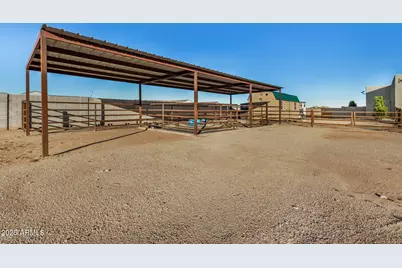 27722 N 220th Drive, Wittmann, AZ 85361 - Photo 3