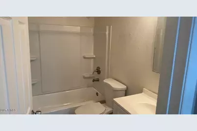 2034 W Cactus Road #C, Phoenix, AZ 85029 - Photo 7