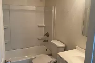 2034 W Cactus Rd, Phoenix, AZ 85029 - Photo 7