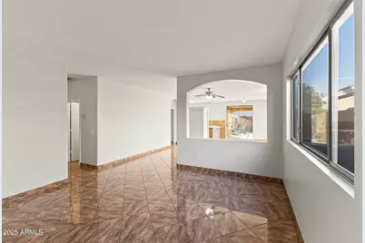 11185 W Coronado Road, Avondale, AZ 85392 - Photo 5