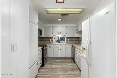 10701 N 99th Avenue #51, Peoria, AZ 85345 - Photo 9