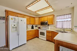 20202 N Medallion Ct, Sun City West, AZ 85375 - Photo 5