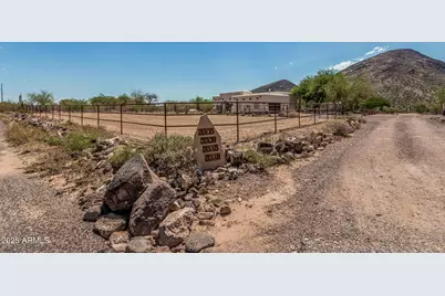 2319 E Cavalry Road, New River, AZ 85087 - Photo 41