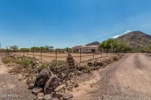 2319 E Cavalry Rd, New River, AZ 85087 - Photo 41