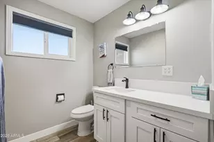 3002 E Mitchell Dr, Phoenix, AZ 85016 - Photo 19