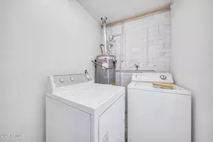 2142 W Paradise Dr, Phoenix, AZ 85029 - Photo 13