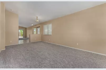 13861 W Elm Street, Surprise, AZ 85374 - Photo 7