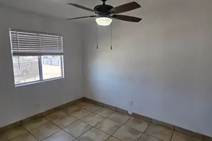 1551 E Christy Dr, Phoenix, AZ 85020 - Photo 3