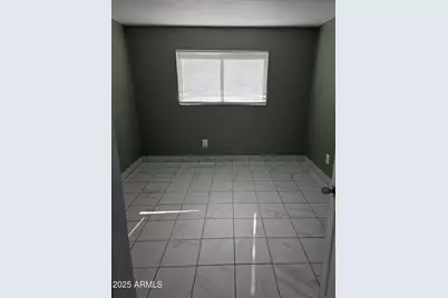 725 W Southgate Avenue, Phoenix, AZ 85041 - Photo 11