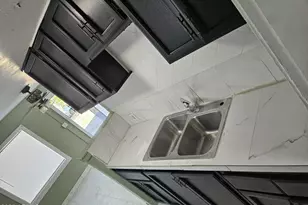 725 W Southgate Ave, Phoenix, AZ 85041 - Photo 7