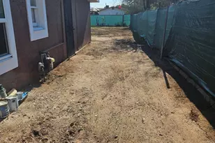 725 W Southgate Ave, Phoenix, AZ 85041 - Photo 15