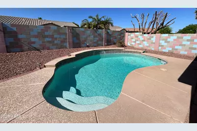 13444 W Paradise Lane, Surprise, AZ 85374 - Photo 1