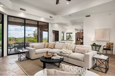 9889 E Hidden Valley Road, Scottsdale, AZ 85262 - Photo 9