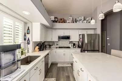 963 N 163rd Drive, Goodyear, AZ 85338 - Photo 17