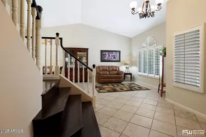 8742 W Wethersfield Road, Peoria, AZ 85381 - Photo 11