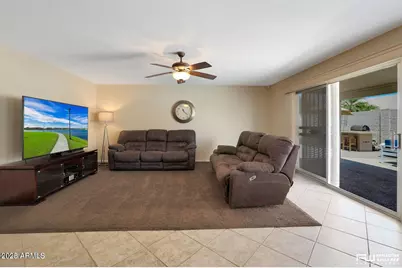 8742 W Wethersfield Road, Peoria, AZ 85381 - Photo 7