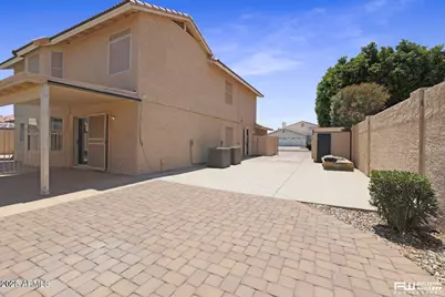 8742 W Wethersfield Road, Peoria, AZ 85381 - Photo 5