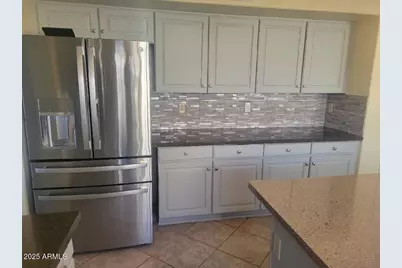 8742 W Wethersfield Road, Peoria, AZ 85381 - Photo 13