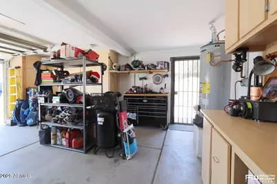 8742 W Wethersfield Road, Peoria, AZ 85381 - Photo 27