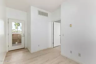 123 N Washington St, Chandler, AZ 85225 - Photo 15