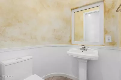 2668 S Stuart Avenue, Gilbert, AZ 85295 - Photo 17