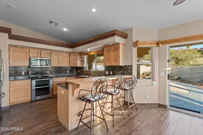 32822 Homestead Drive, Wickenburg, AZ 85390 - Photo 11