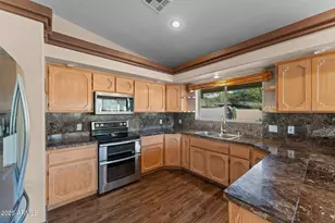 32822 Homestead Dr, Wickenburg, AZ 85390 - Photo 3