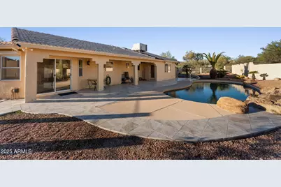 32822 Homestead Drive, Wickenburg, AZ 85390 - Photo 31