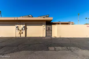 10161 W Thunderbird Blvd, Sun City, AZ 85351 - Photo 35