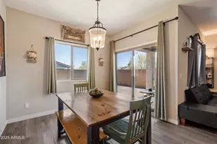 2753 E Fossil Rdg Rd, Phoenix, AZ 85050 - Photo 9