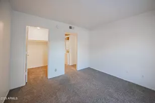 2625 E Indian School Rd, Phoenix, AZ 85016 - Photo 11