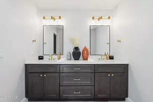 6113 E Gelding Dr, Scottsdale, AZ 85254 - Photo 9