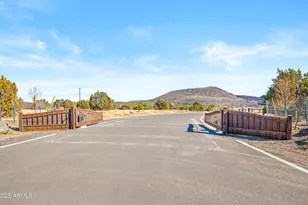 12913 Wild Horse Trl, Flagstaff, AZ 86004 - Photo 5