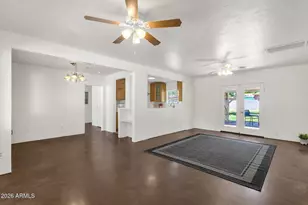 2208 E Earll Dr, Phoenix, AZ 85016 - Photo 5