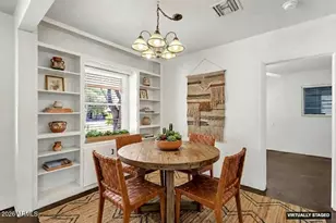 2208 E Earll Dr, Phoenix, AZ 85016 - Photo 9