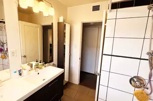 2208 E Earll Dr, Phoenix, AZ 85016 - Photo 7