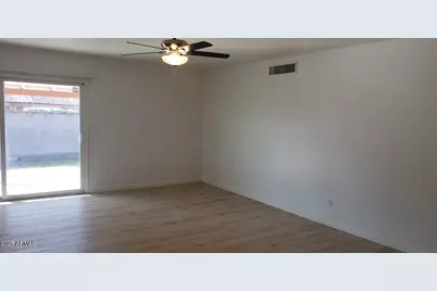 2001 W Summit Place, Chandler, AZ 85224 - Photo 3