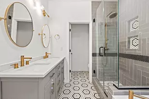 815 E Rose Ln, Phoenix, AZ 85014 - Photo 17