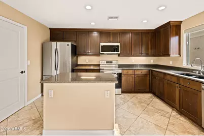 815 E Rose Lane #139, Phoenix, AZ 85014 - Photo 5