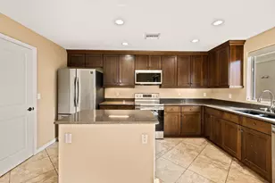 815 E Rose Ln, Phoenix, AZ 85014 - Photo 5